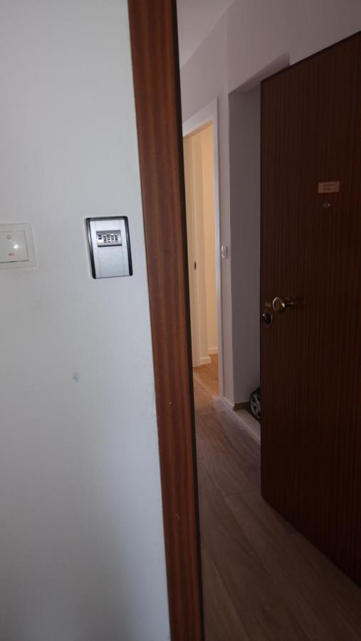 Bura2 , With Private Parking In The Garage Apartment Split Ngoại thất bức ảnh